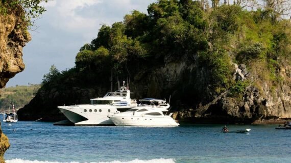 Suku Private yacht