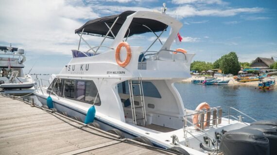 Suku Yacht