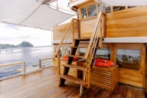 A stunning view from the deck of a phinisi boat in Labuan Bajo. — Barakati Phinisi Sailing Adventure in Komodo